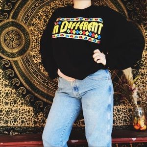 VINTAGE I’M DIFFERENT OVERSIZED CREWNECK